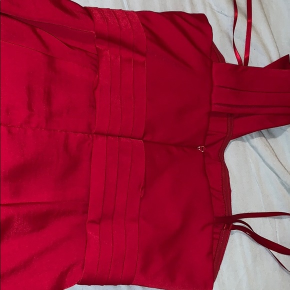 BCBG MAXAZRIA Cherry Red one-shoulder formal gown - Picture 6 of 9